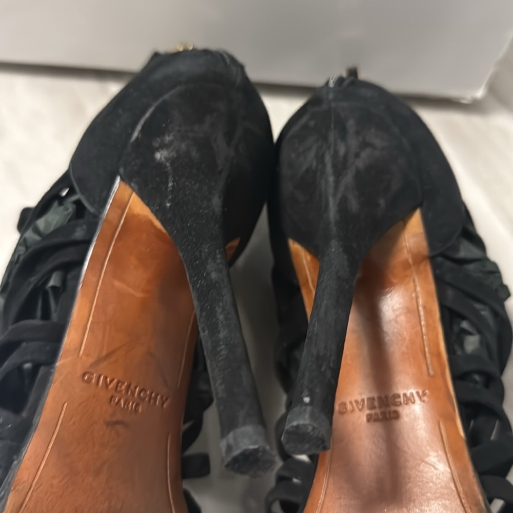 Givenchy Sz 8 Black Suede High Heel Peep Toe Strappy Back Zip Sandals Booties - Picture 9 of 10